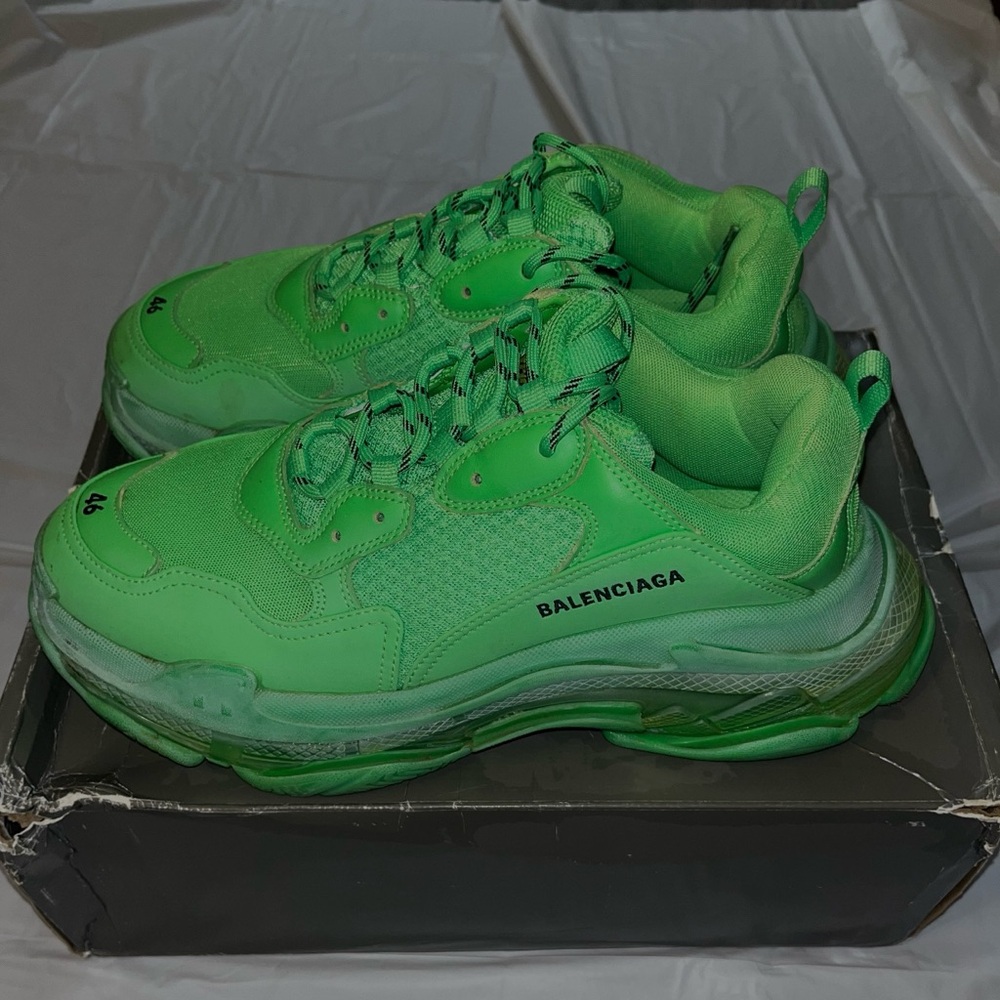 Balenciaga Triple S